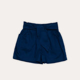 Short feminino infantil com cintura alta e detalhe de laço, peça lúdica e confortável