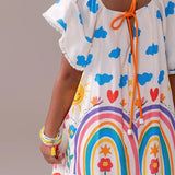 Vestido infantil com mangas bufantes, estampa de flores e arco-íris, ideal para meninas