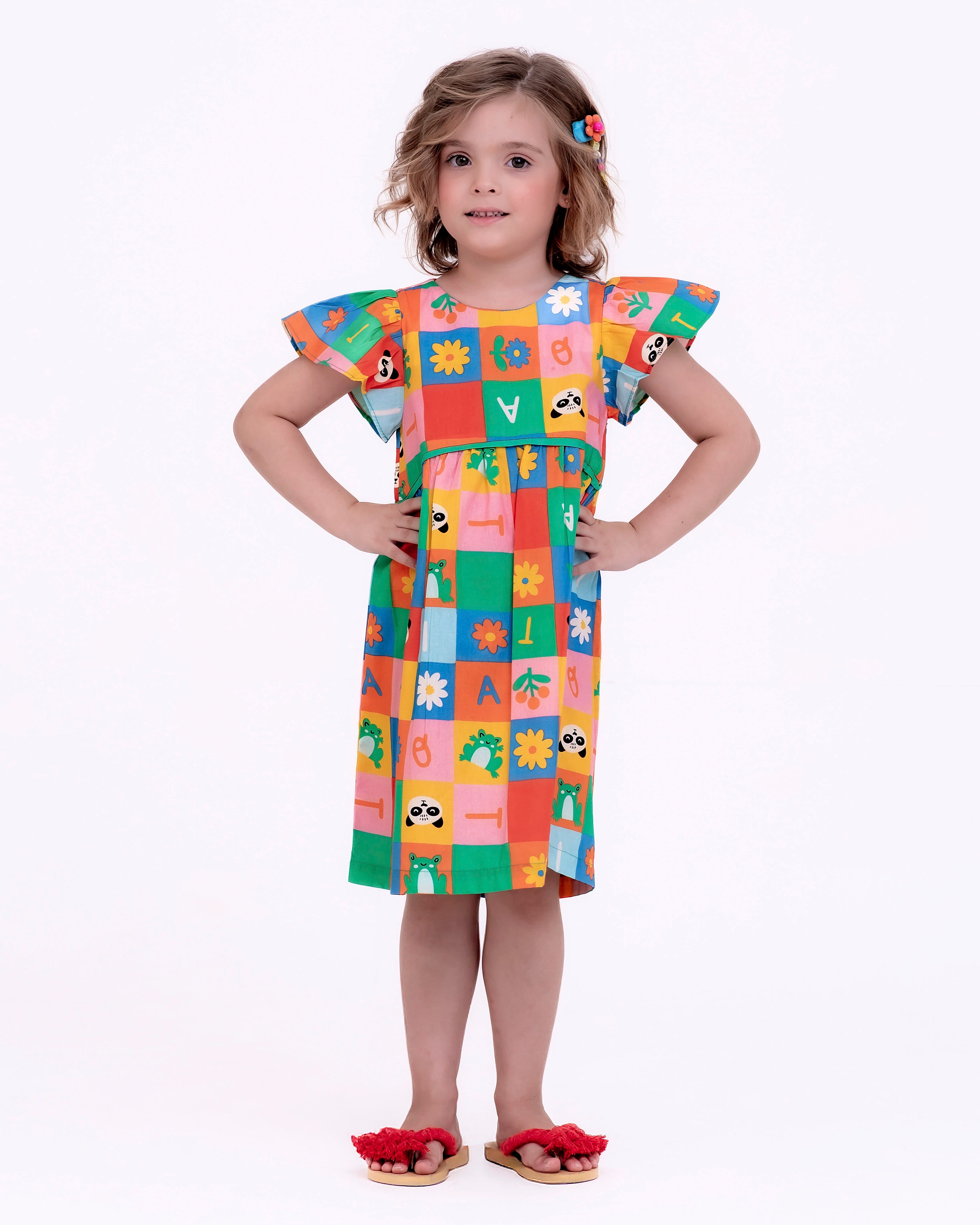 Vestido com estampa Caça-Palavras infantil feminino Antonita para meninas de 2 a 10 anos
