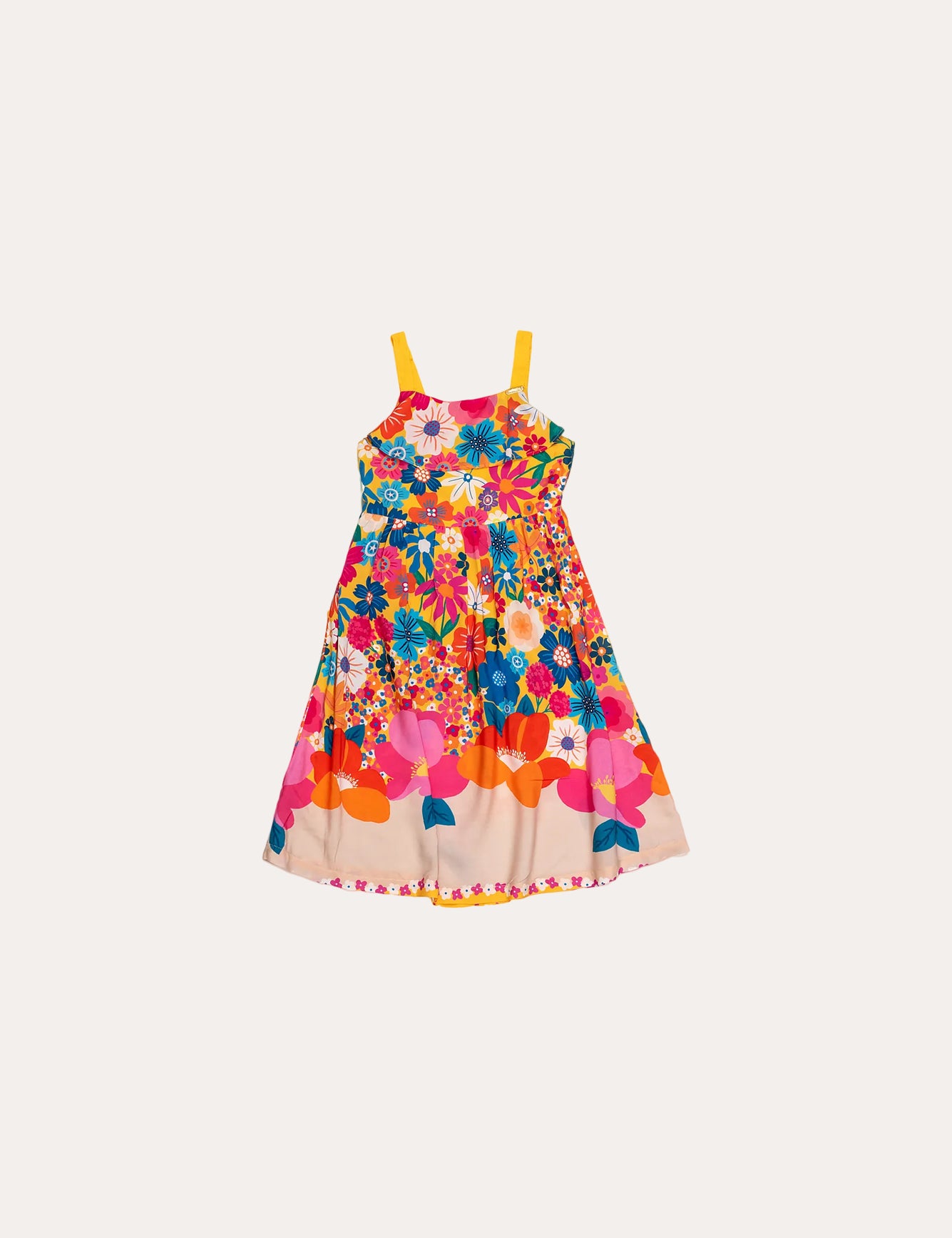 Vestido midi floral colorido com flores em tons de rosa, laranja e azul, com alças finas e babados na barra