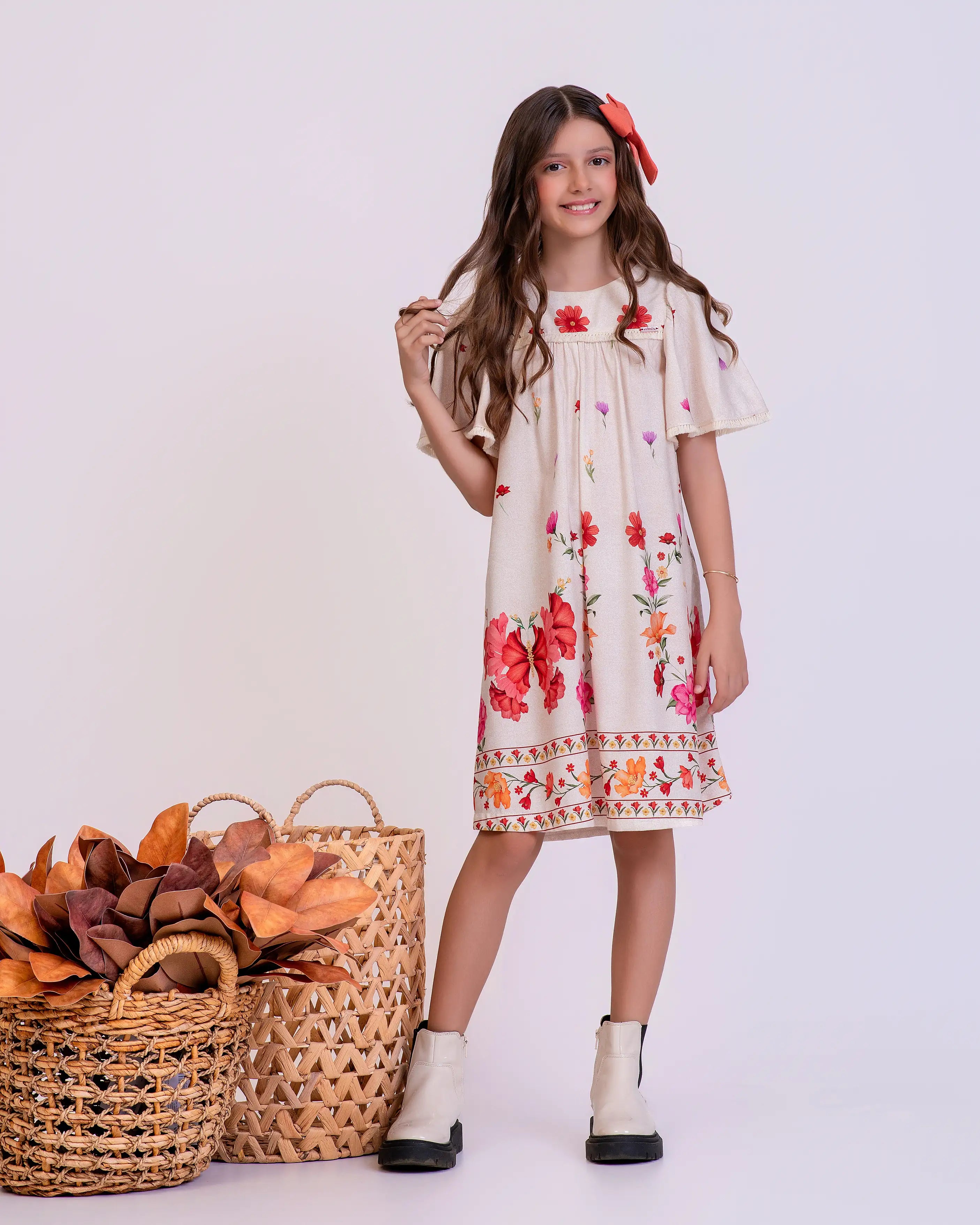 Vestido com estampa floral em tons de rosa e vermelho infantil feminino Antonita para meninas 