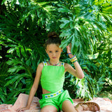 Conjunto feminino infantil verde com blusa de alças largas e short leve