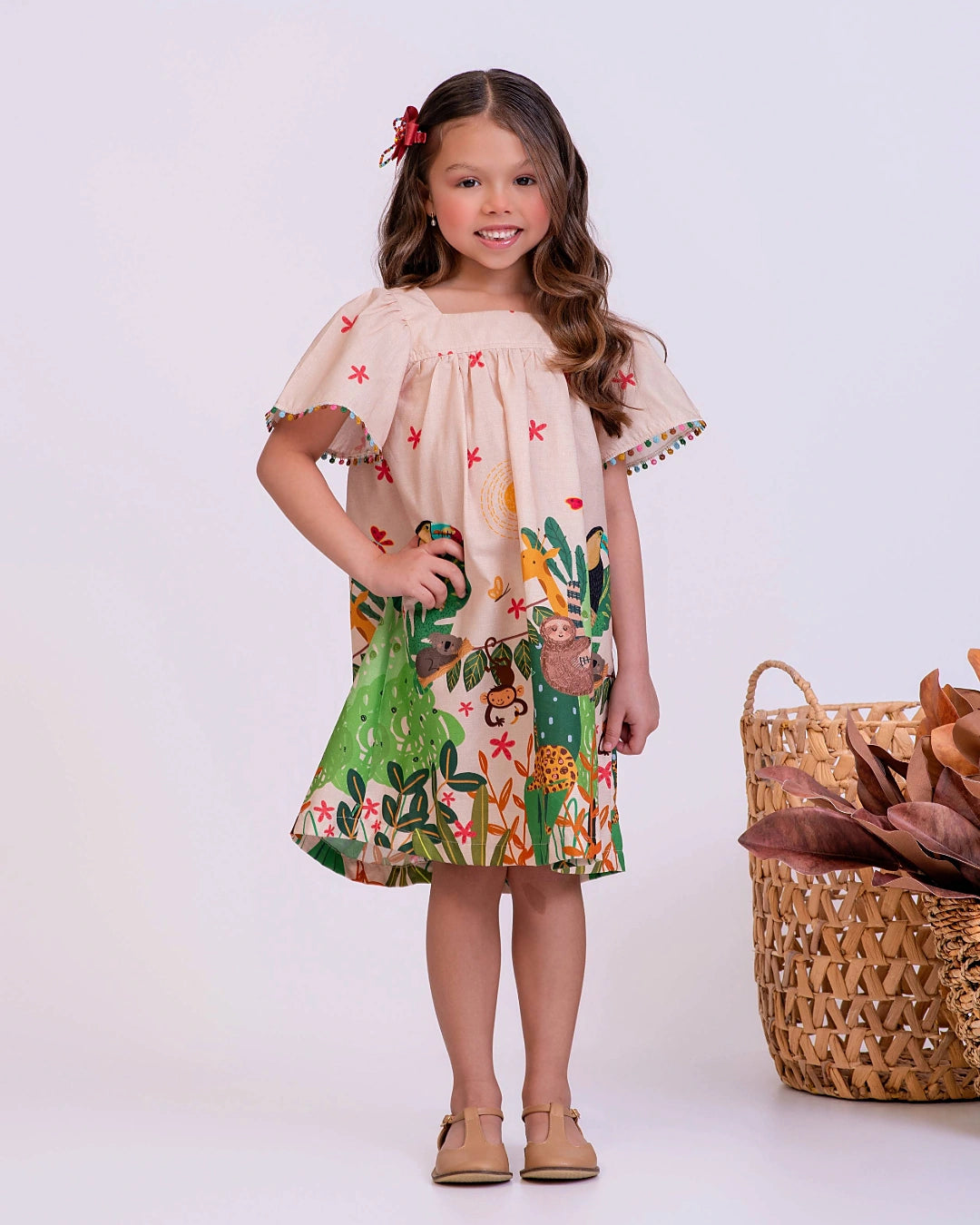 Vestido curto com estampa Amazonia infantil feminino Antonita para meninas