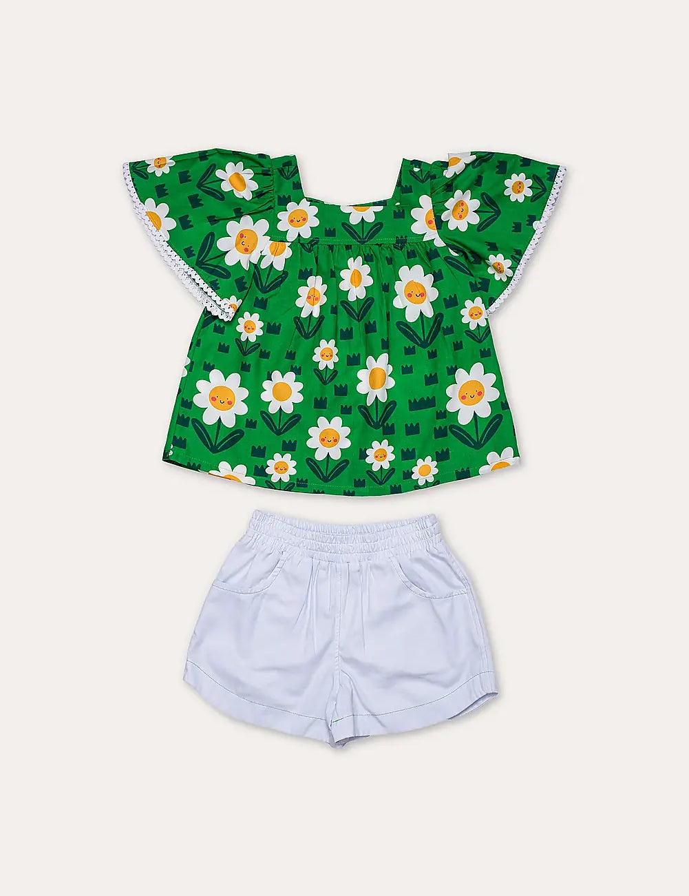 Conjunto infantil feminino com blusa verde de flores brancas e short branco