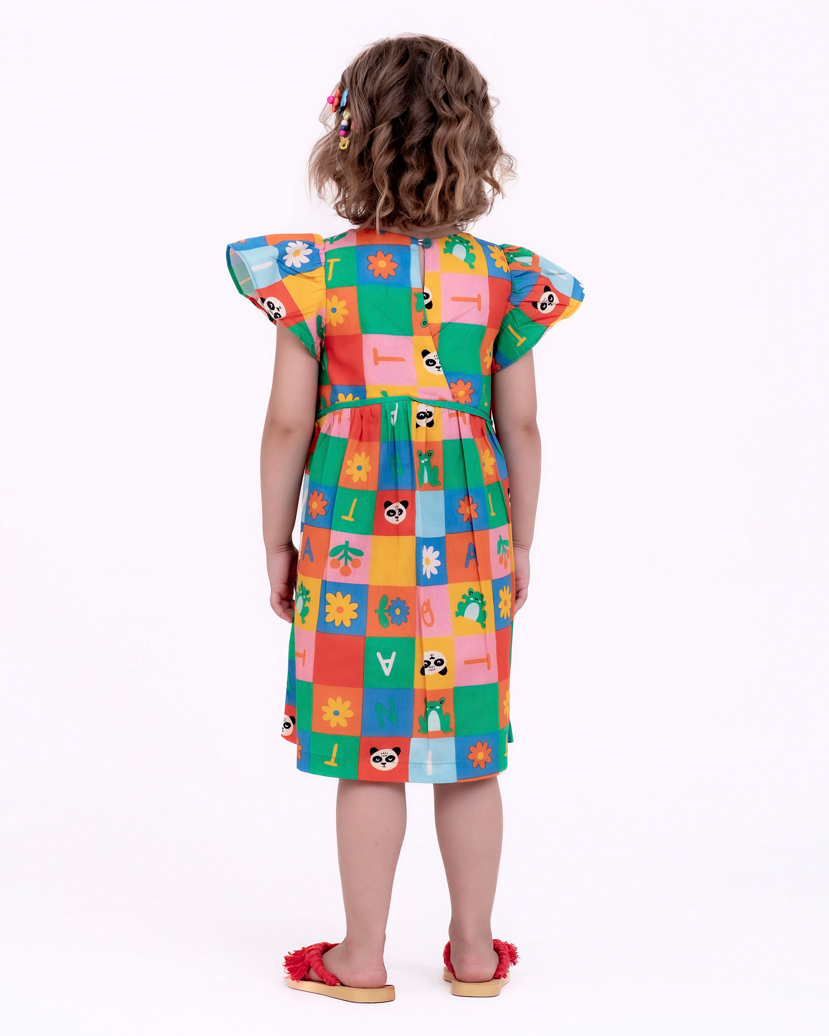 Vestido com estampa Caça-Palavras infantil feminino Antonita para meninas de 2 a 10 anos