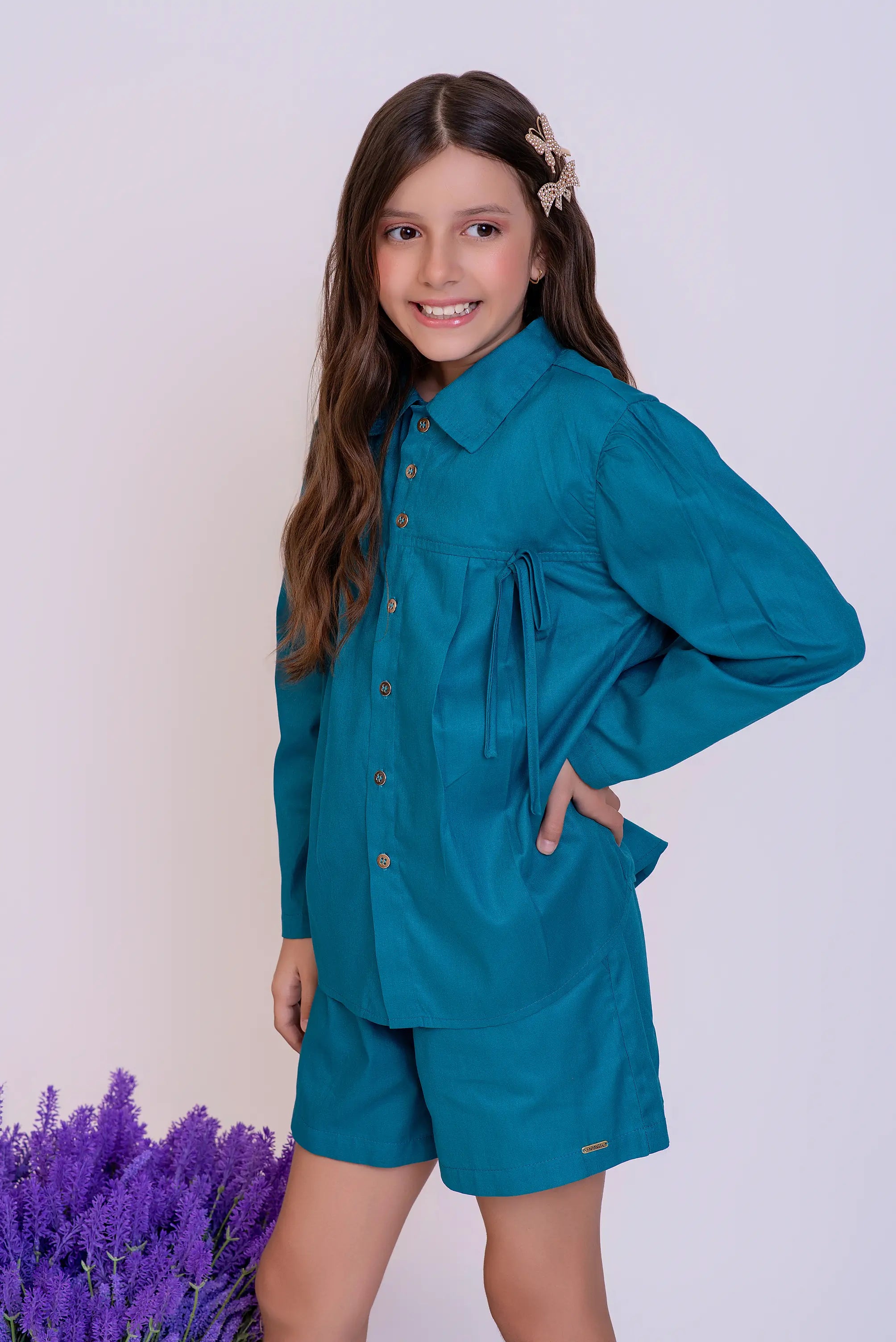 Conjunto com blusa de manga longa e bermuda infantil feminino Antonita para meninas