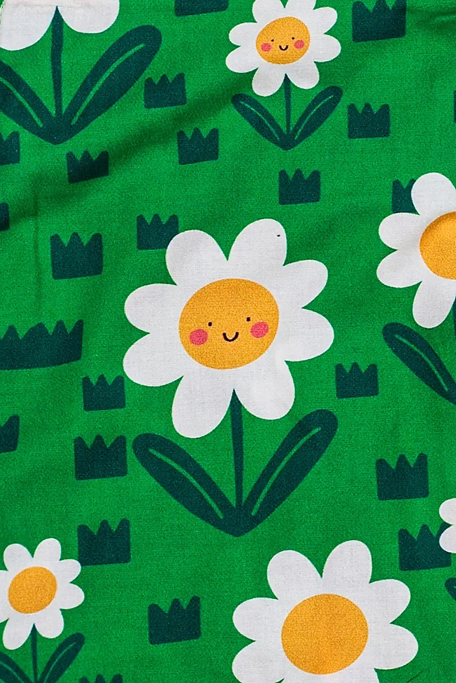 Conjunto infantil feminino com blusa cropped e short floral verde, detalhes em babado e estampa de flores amarelas