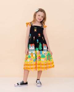 Vestido infantil com estampa de fazendinha, alças com babados e saia ampla