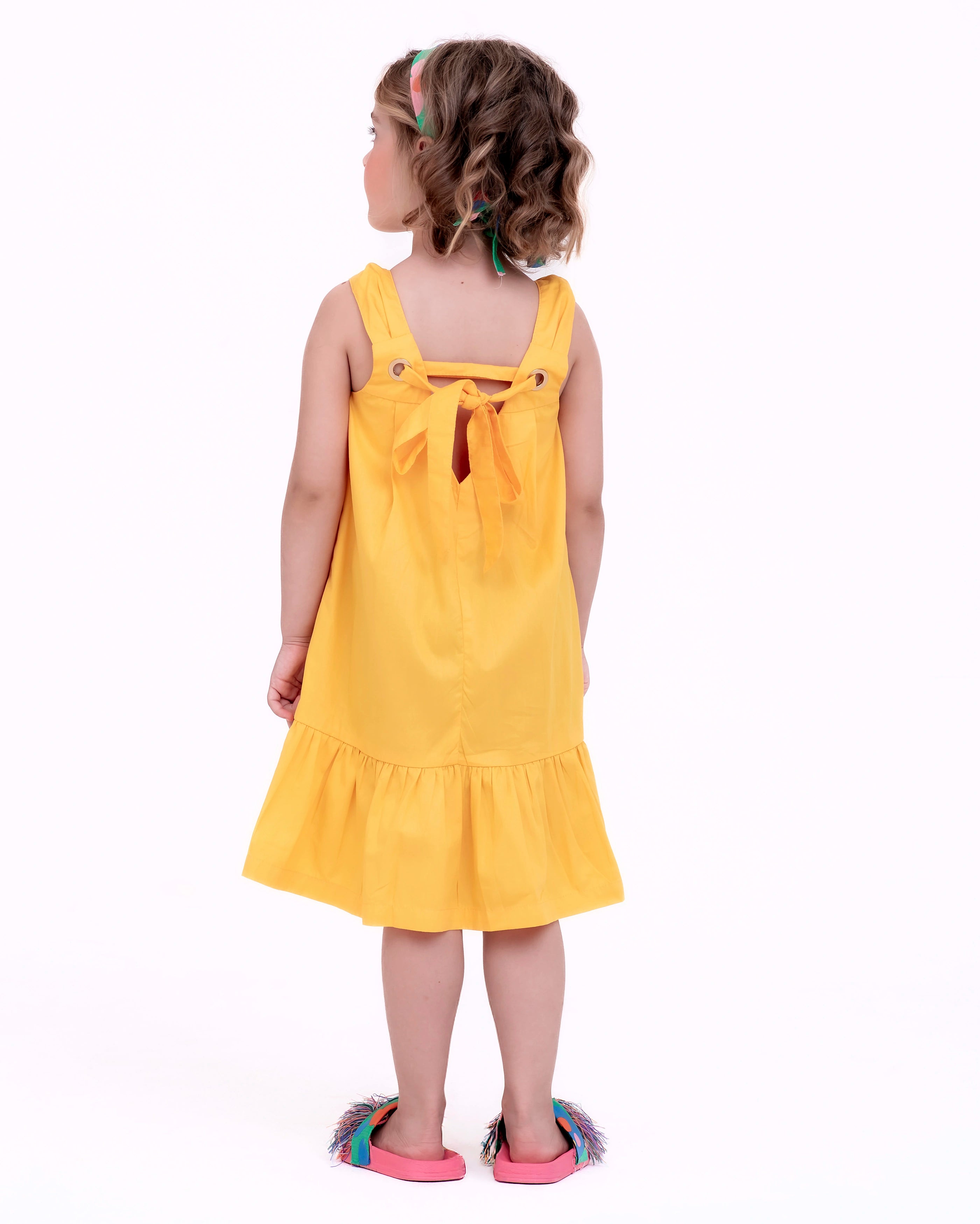 Vestido com saia em babado infantil feminino Antonita para meninas de 2 a 10 anos