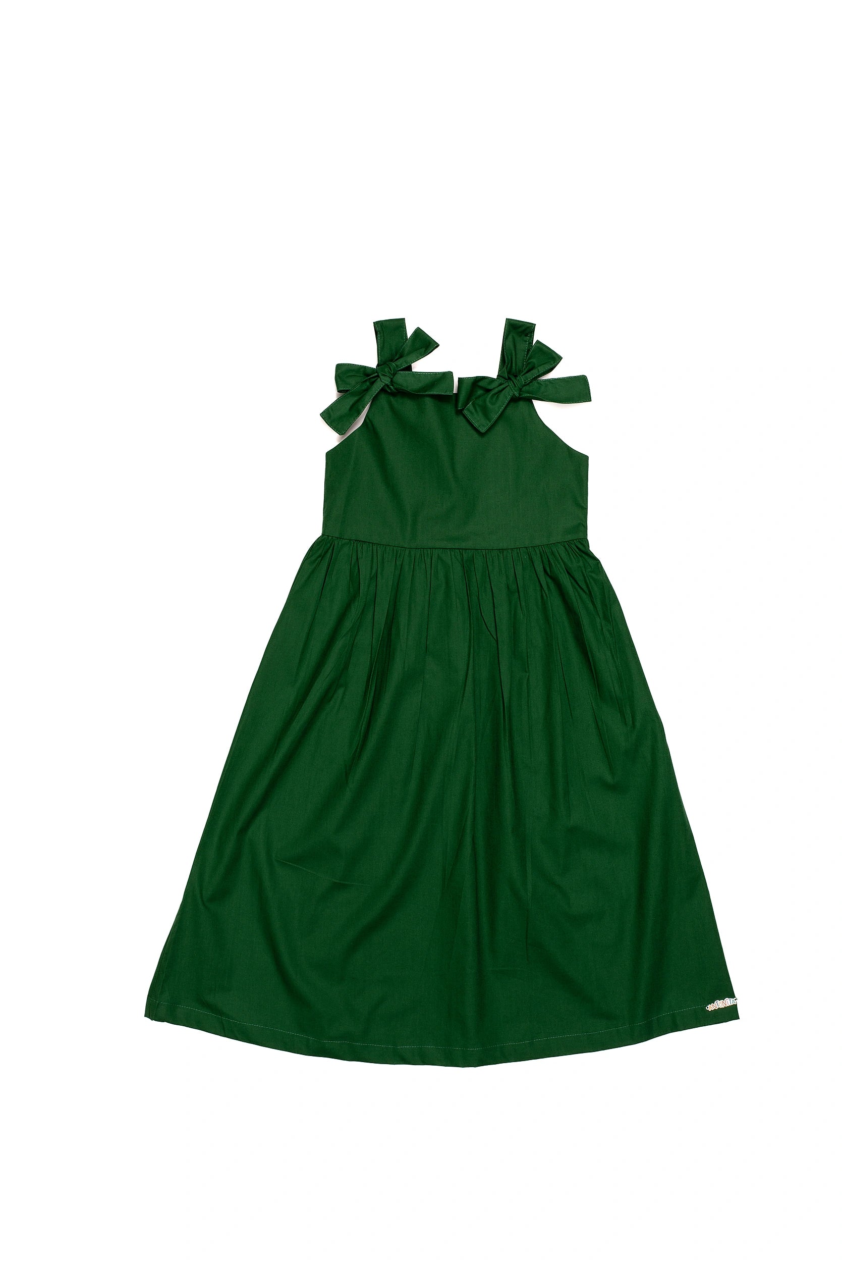 Vestido midi feminino infantil com alças largas e laços, saia ampla e tecido macio.
