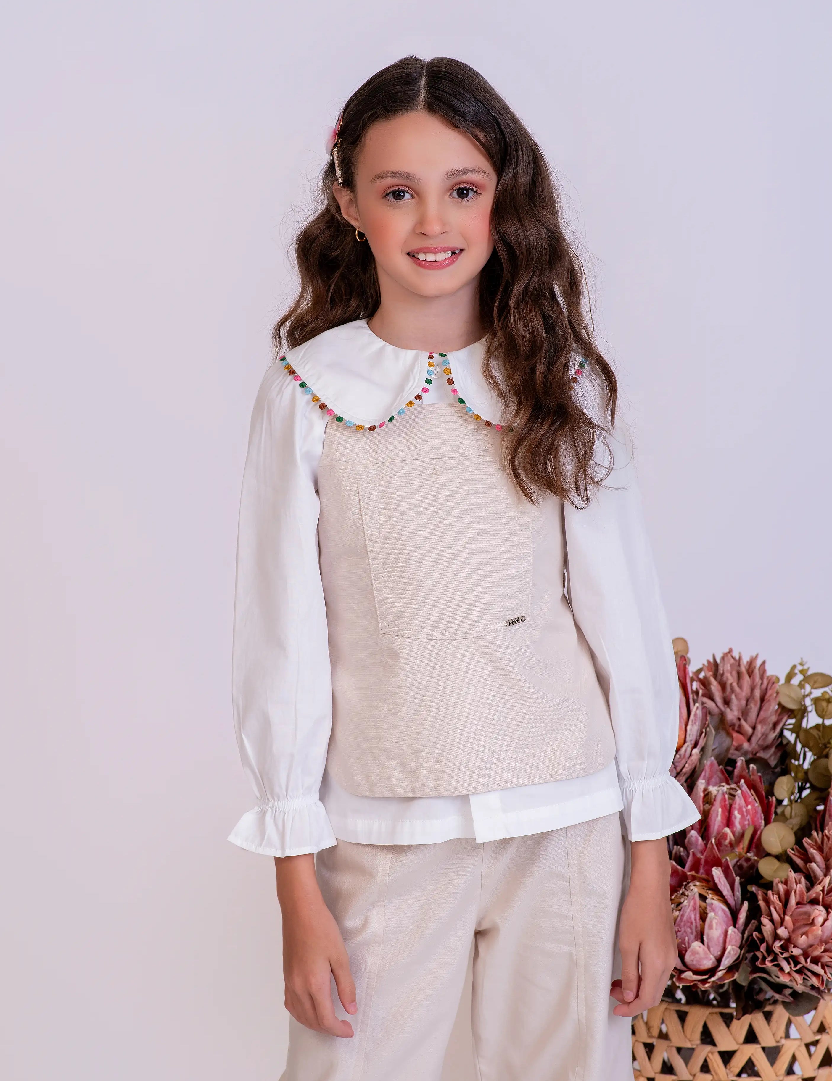 Camisa com gola e pontos coloridos infantil feminino Antonita para meninas 
