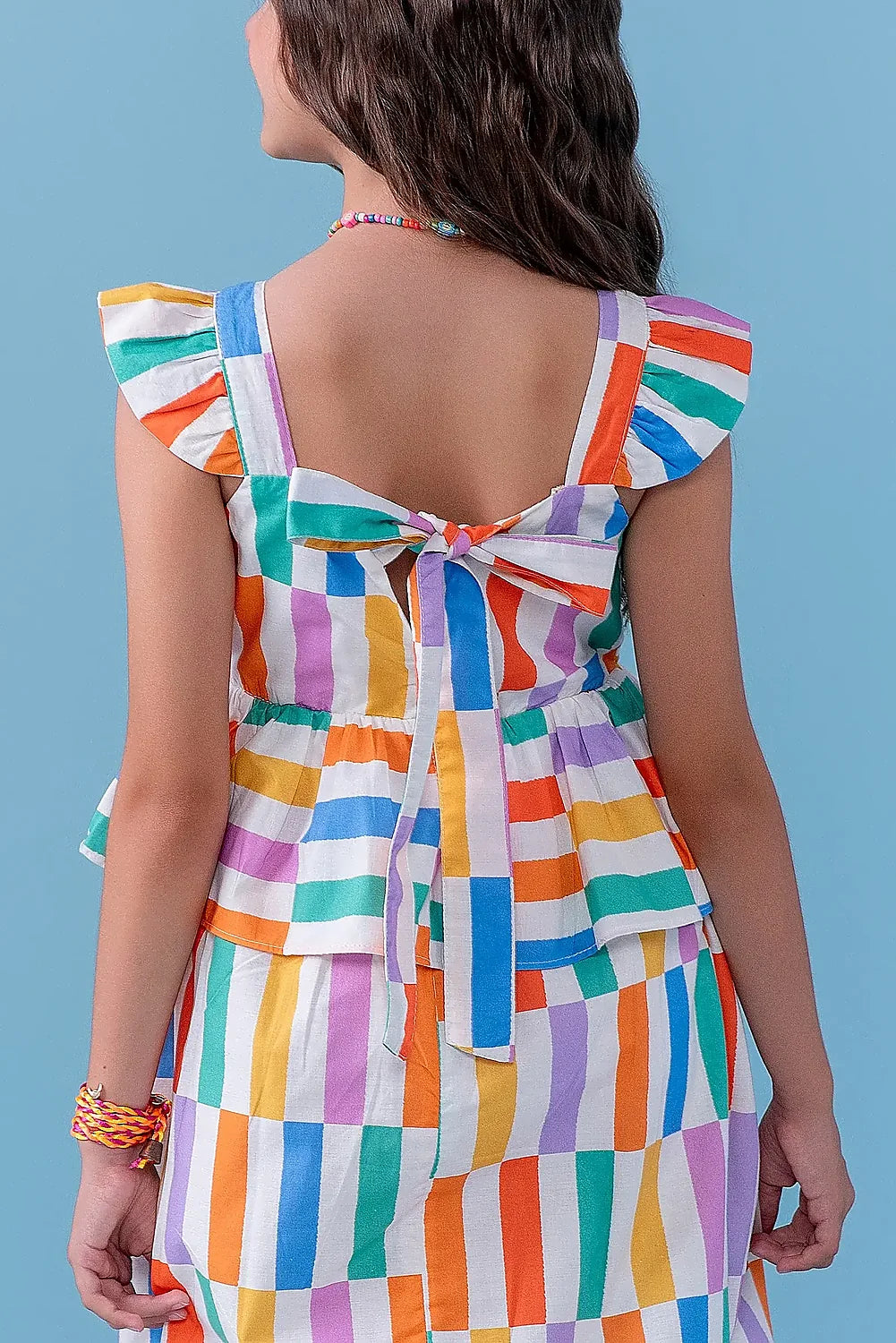 Vestido infantil feminino com estampa de palitos coloridos e alças de babado