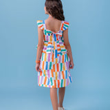 Vestido infantil feminino com estampa de palitos coloridos e alças de babado