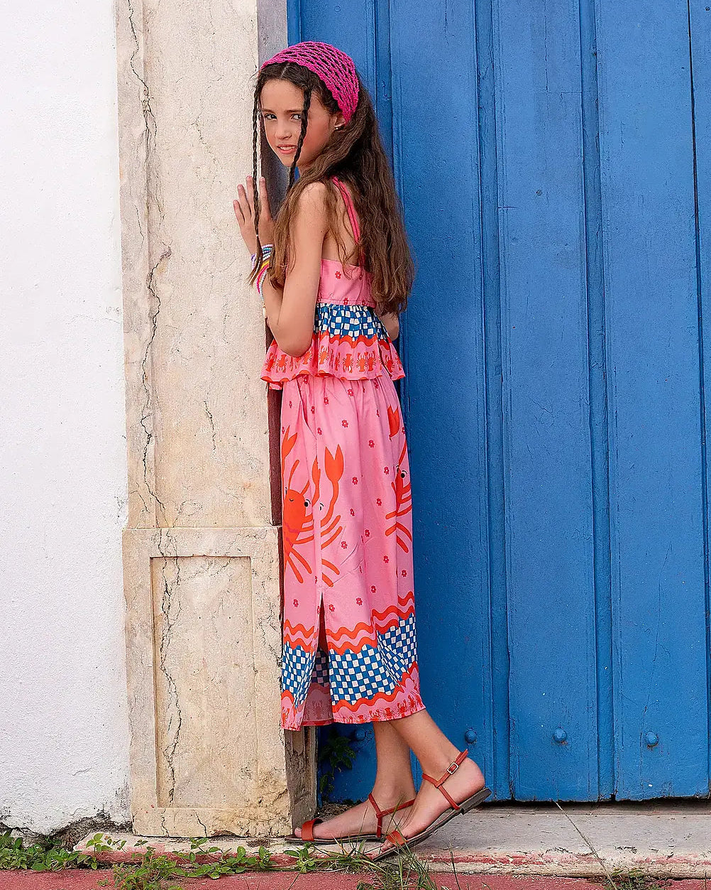 Conjunto infantil feminino com blusa de alças e saia rosa com estampa de lagostas