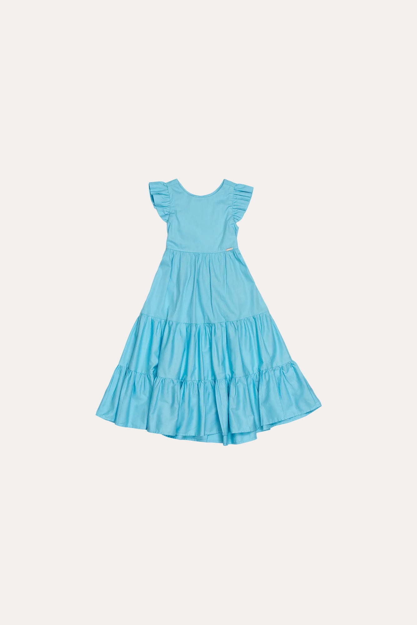 Vestido midi azul com alças e saia longa em camadas, detalhe de babados nas alças