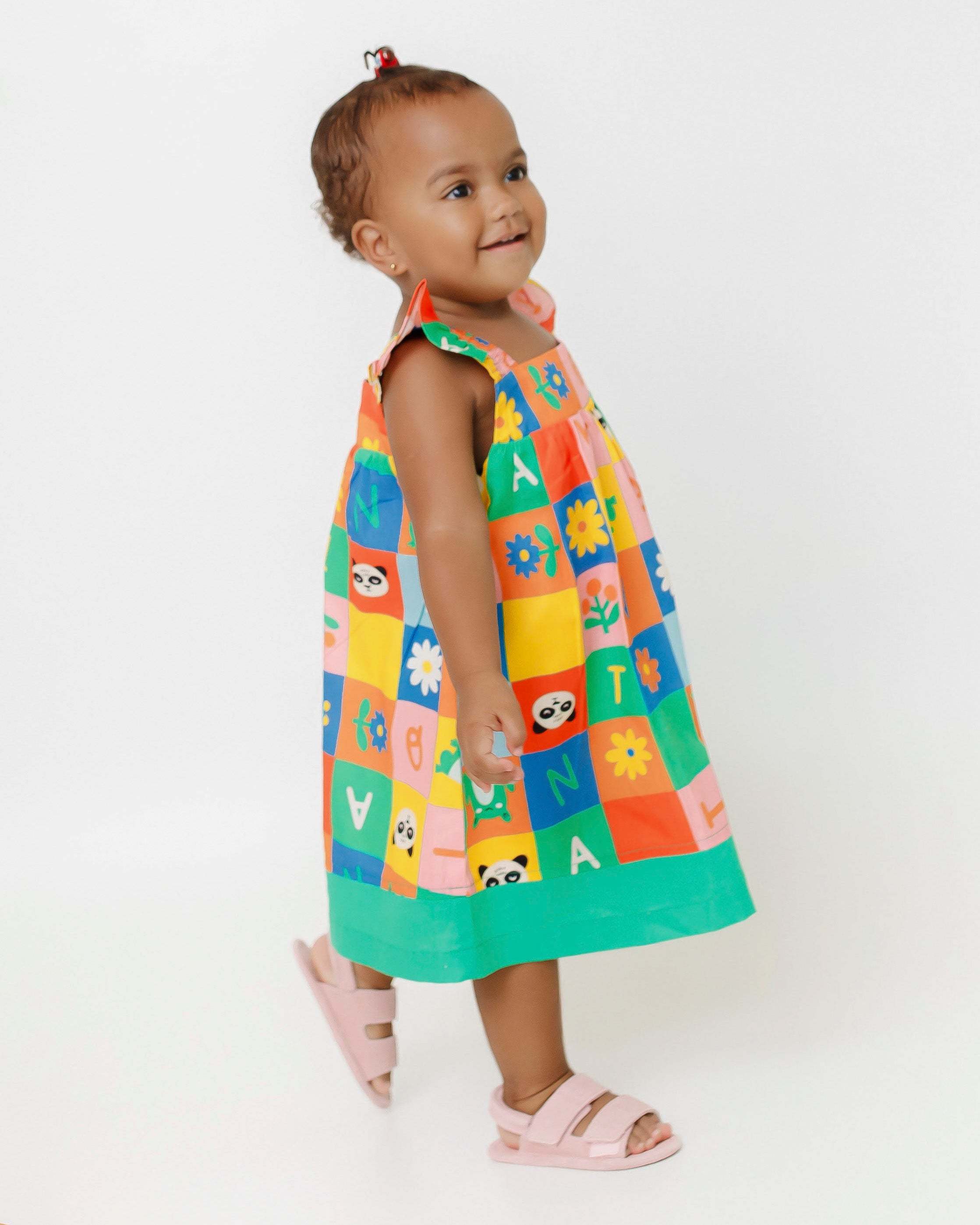 Vestido com estampa Caça-Palavras infantil feminino Antonita para meninas de 2 a 10 anos