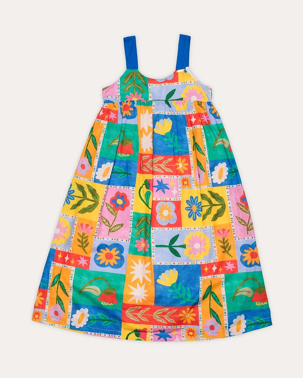 Vestido midi feminino infantil com estampa de quadrados coloridos e flores alegres