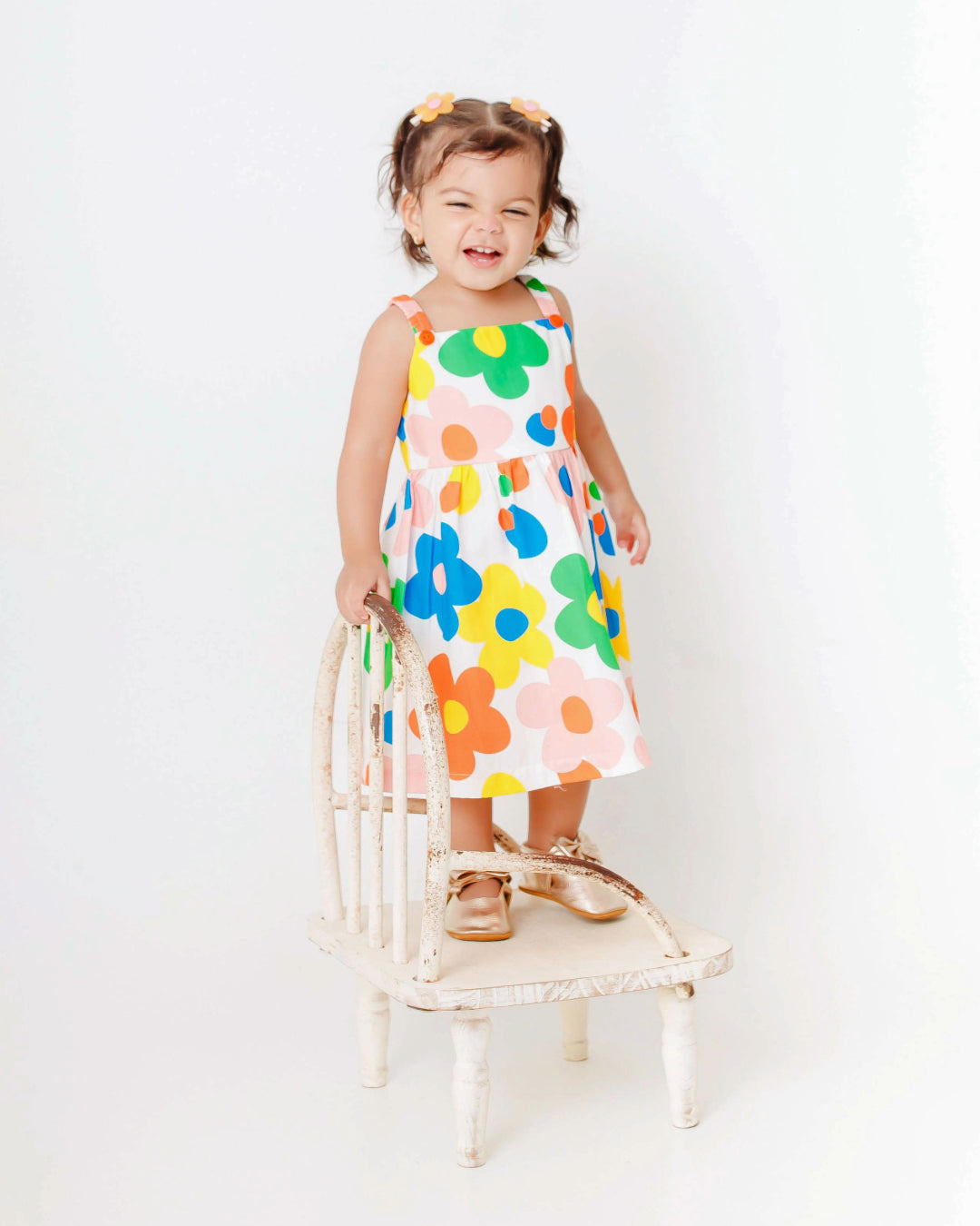Vestido com estampa de flores coloridas infantil feminino Antonita para meninas de 2 a 10 anos