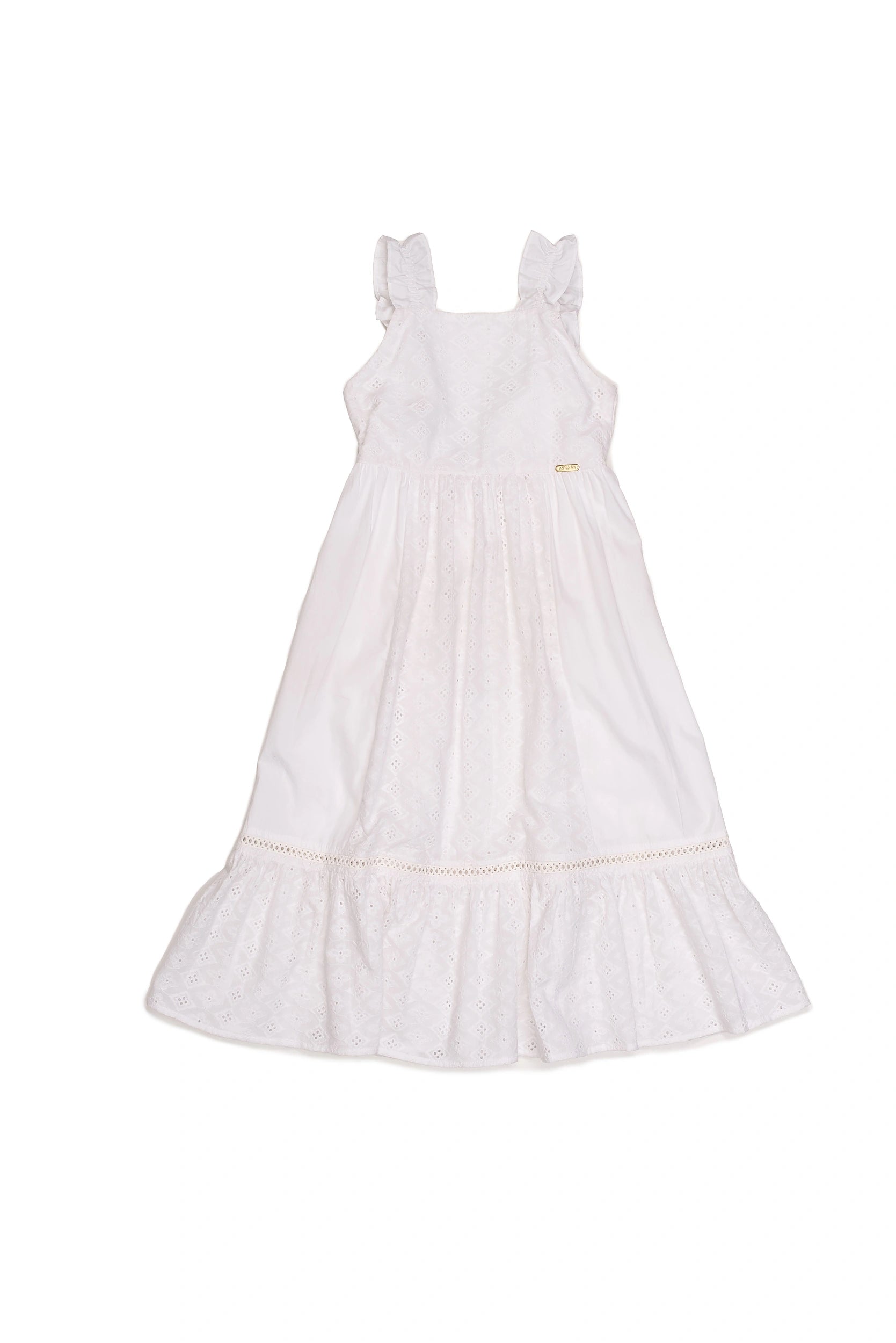 Vestido curto branco com alças largas e detalhe de renda na barra