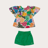 Conjunto infantil feminino com blusa estampada de frutas e short verde