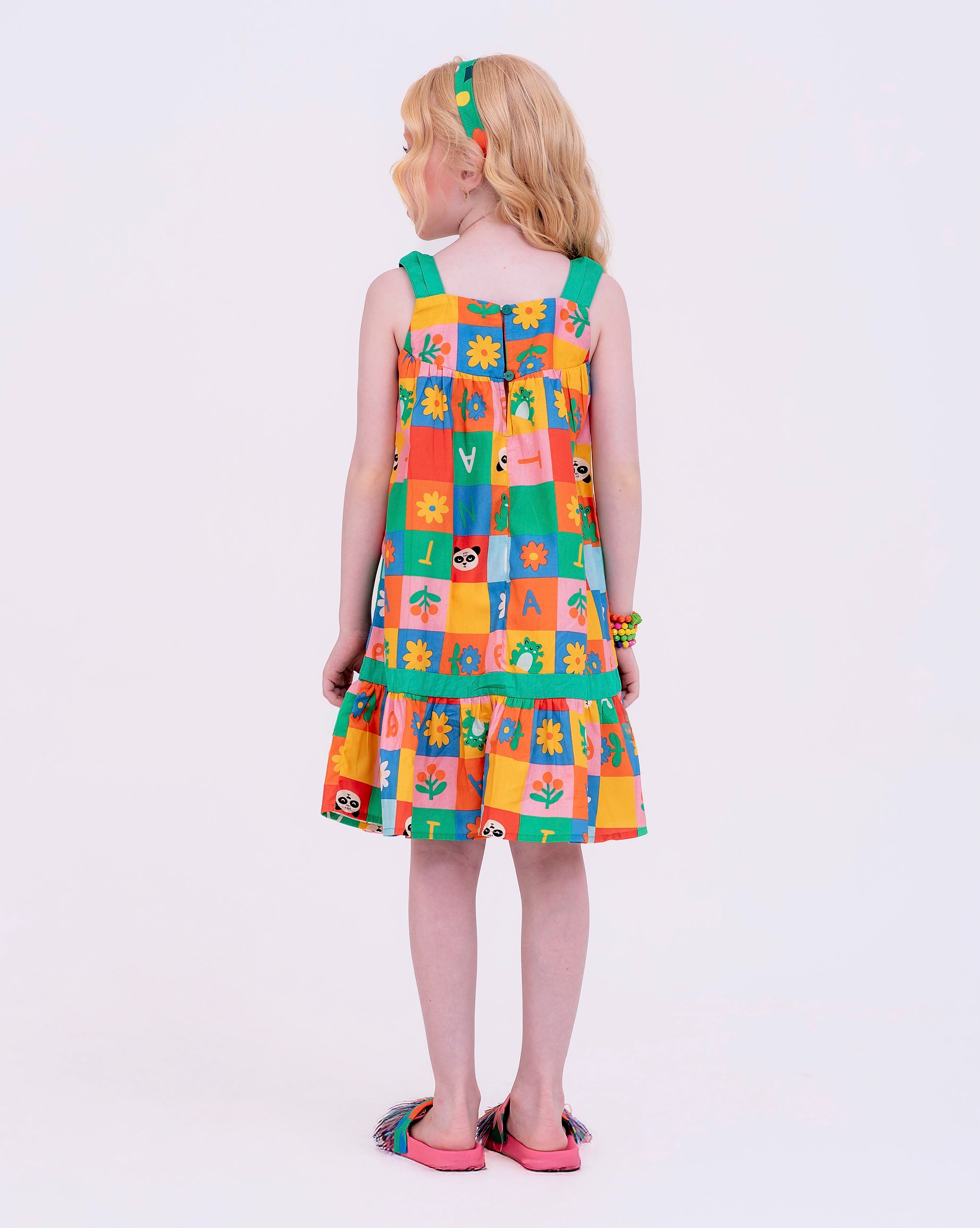 Vestido de alça com estampa Caça-Palavras infantil feminino Antonita para meninas de 2 a 10 anos