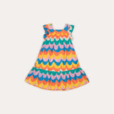 Vestido infantil feminino com estampa de ondas coloridas e alças largas