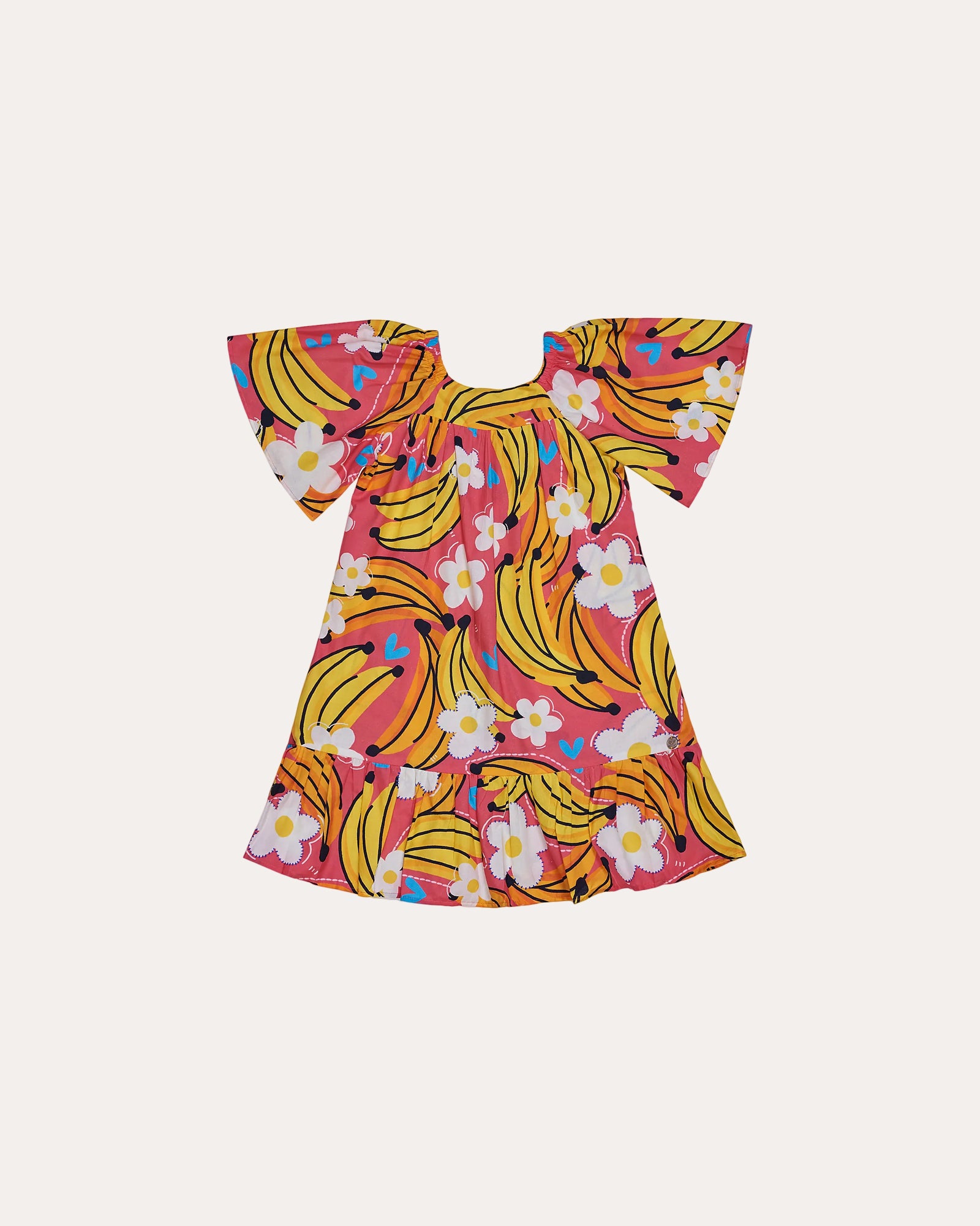 Vestido infantil com estampa de bananas e flores, mangas amplas e saia em camadas