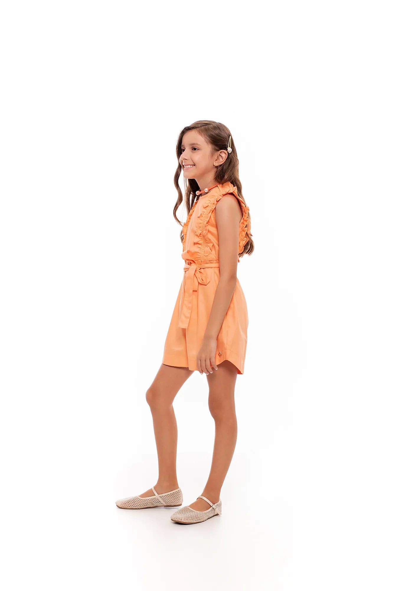 Macacão laranja feminino infantil com ruffles e cinto na cintura