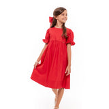 Vestido curto feminino com mangas bufantes e saia fluida, detalhe de ajuste na cintura