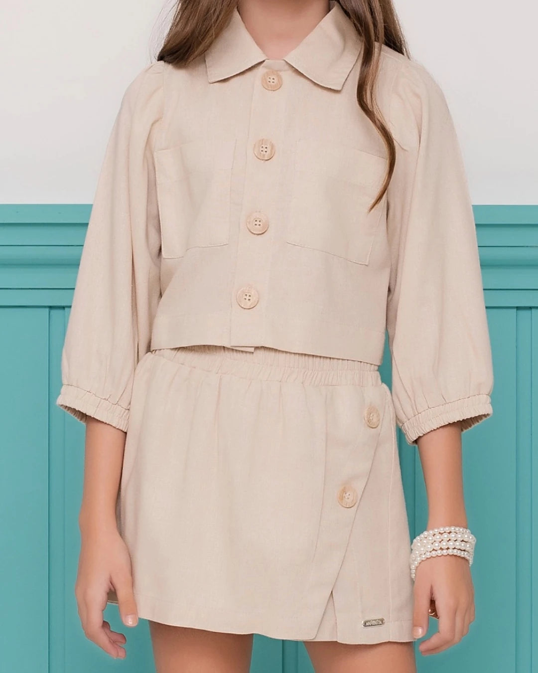 Conjunto feminino infantil com blusa de mangas longas e saia com cintura elástica