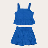 Conjunto infantil feminino azul com blusa de alças largas e saia-short com camadas