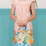 Vestido infantil com estampa de piquenique, alças com babados e saia ampla