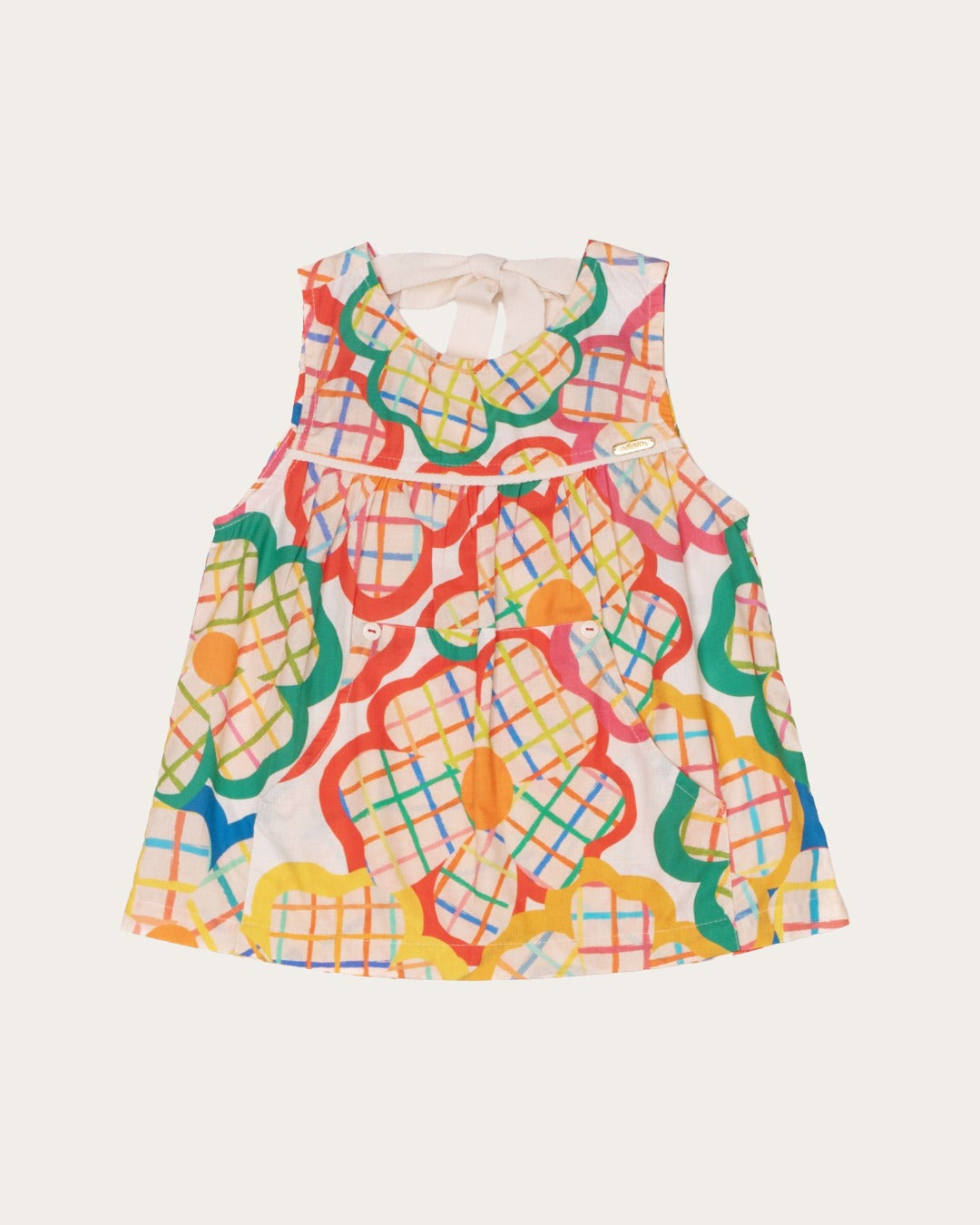 Conjunto infantil feminino estampado com formas de flor e xadrez