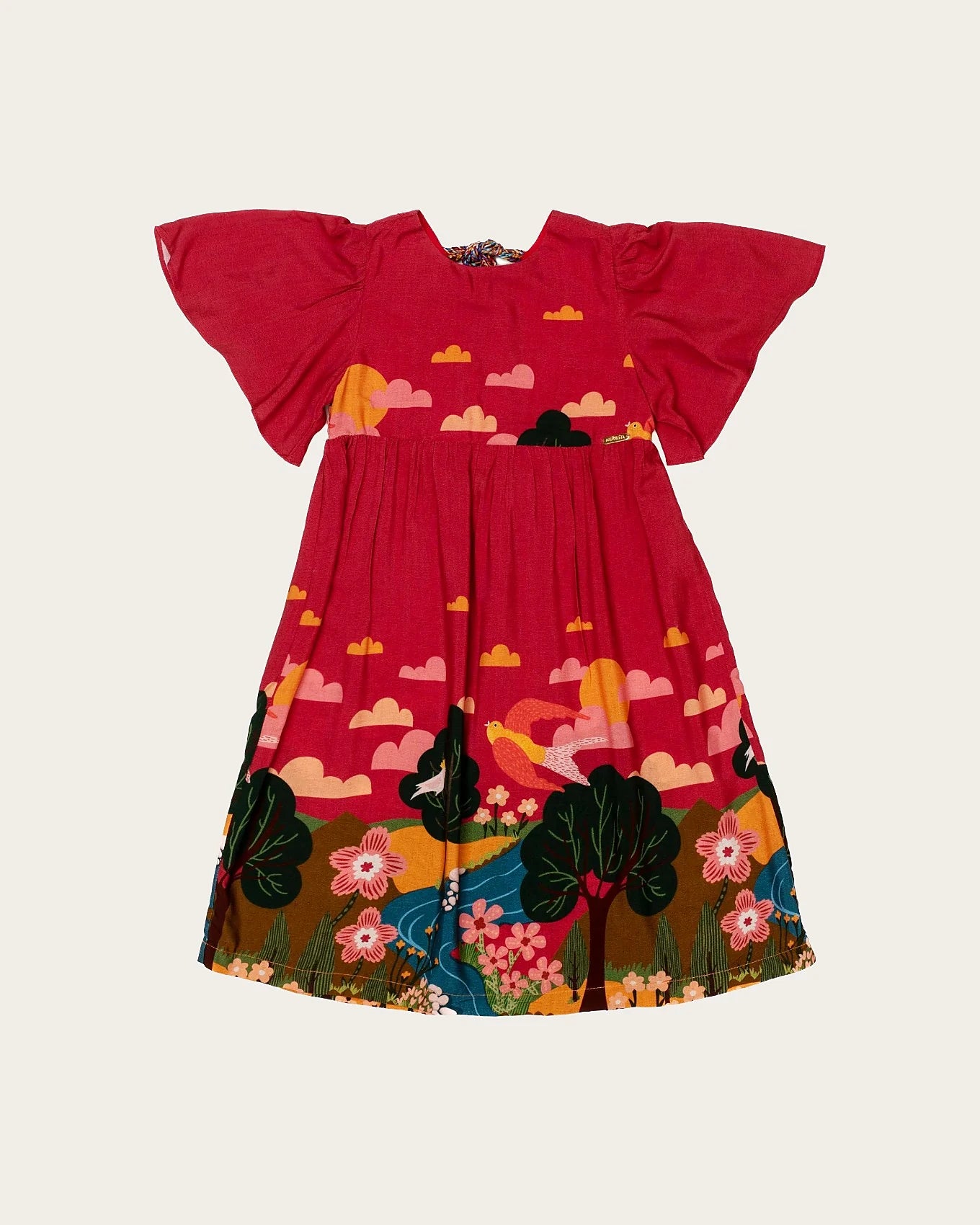 Vestido infantil com estampa de floresta, mangas amplas e comprimento longo