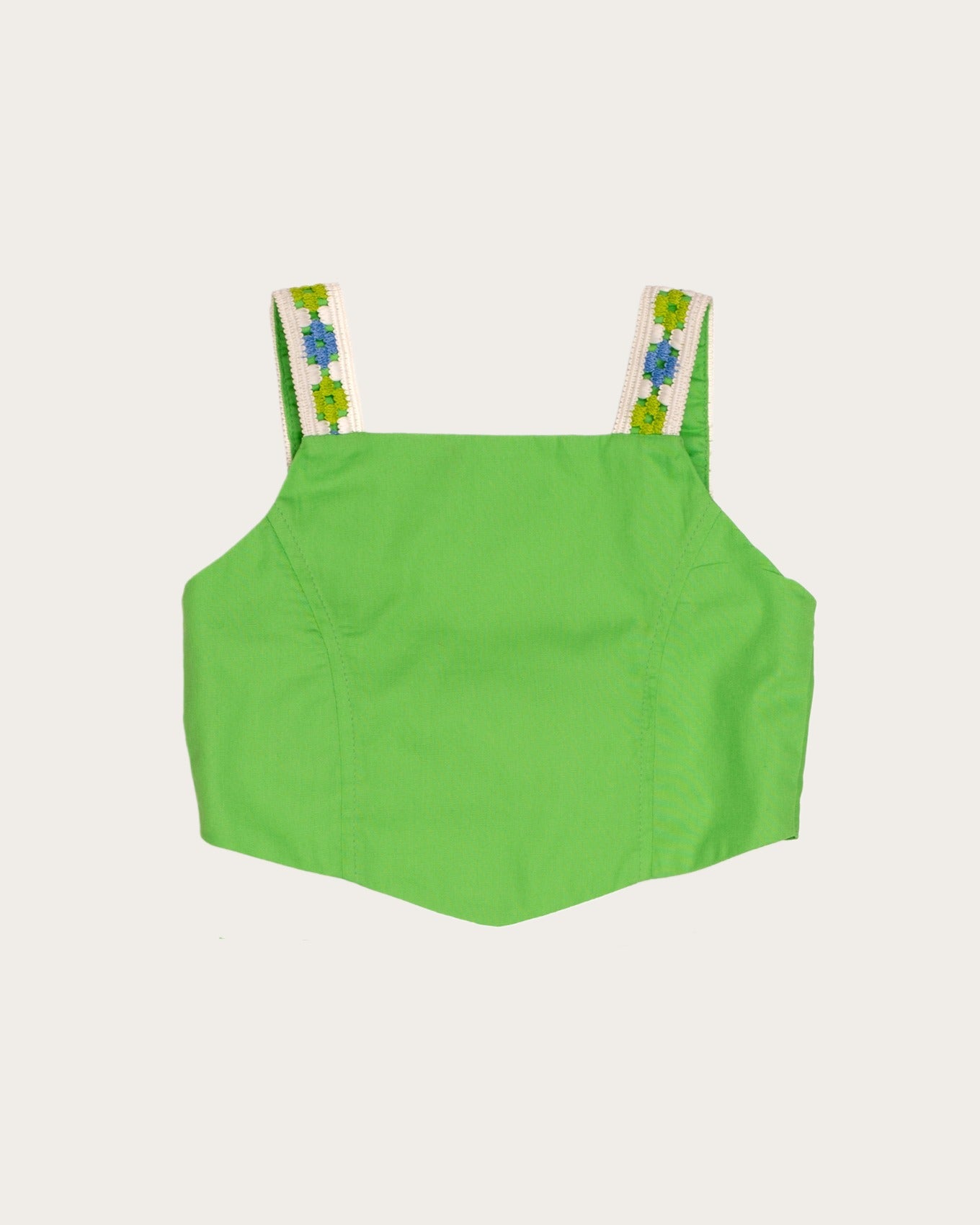 Conjunto feminino infantil verde com blusa de alças largas e short leve