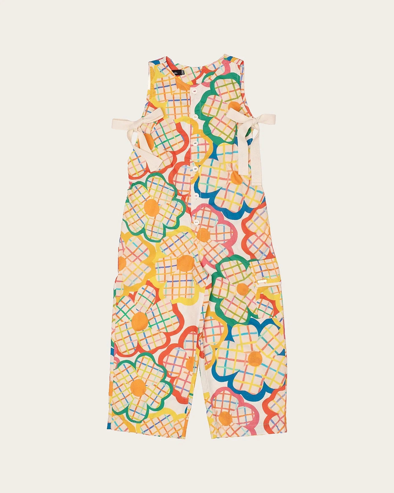 Macaco infantil feminino com estampa de flores coloridas em fundo xadrez