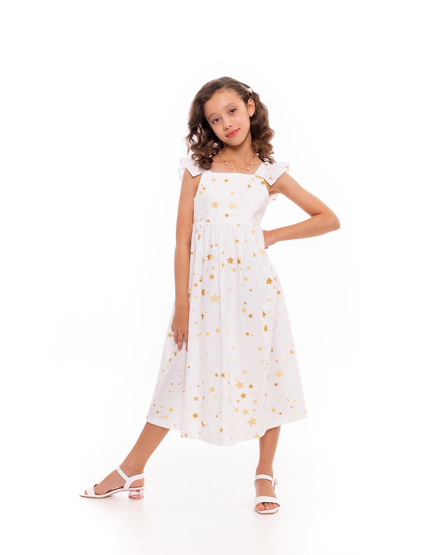 Vestido midi feminino infantil com alças largas, babados e estampa de estrelas