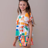 Conjunto infantil feminino com blusa de mangas amplas e short estampado de frutas coloridas