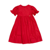 Vestido curto feminino com mangas bufantes e saia fluida, detalhe de ajuste na cintura