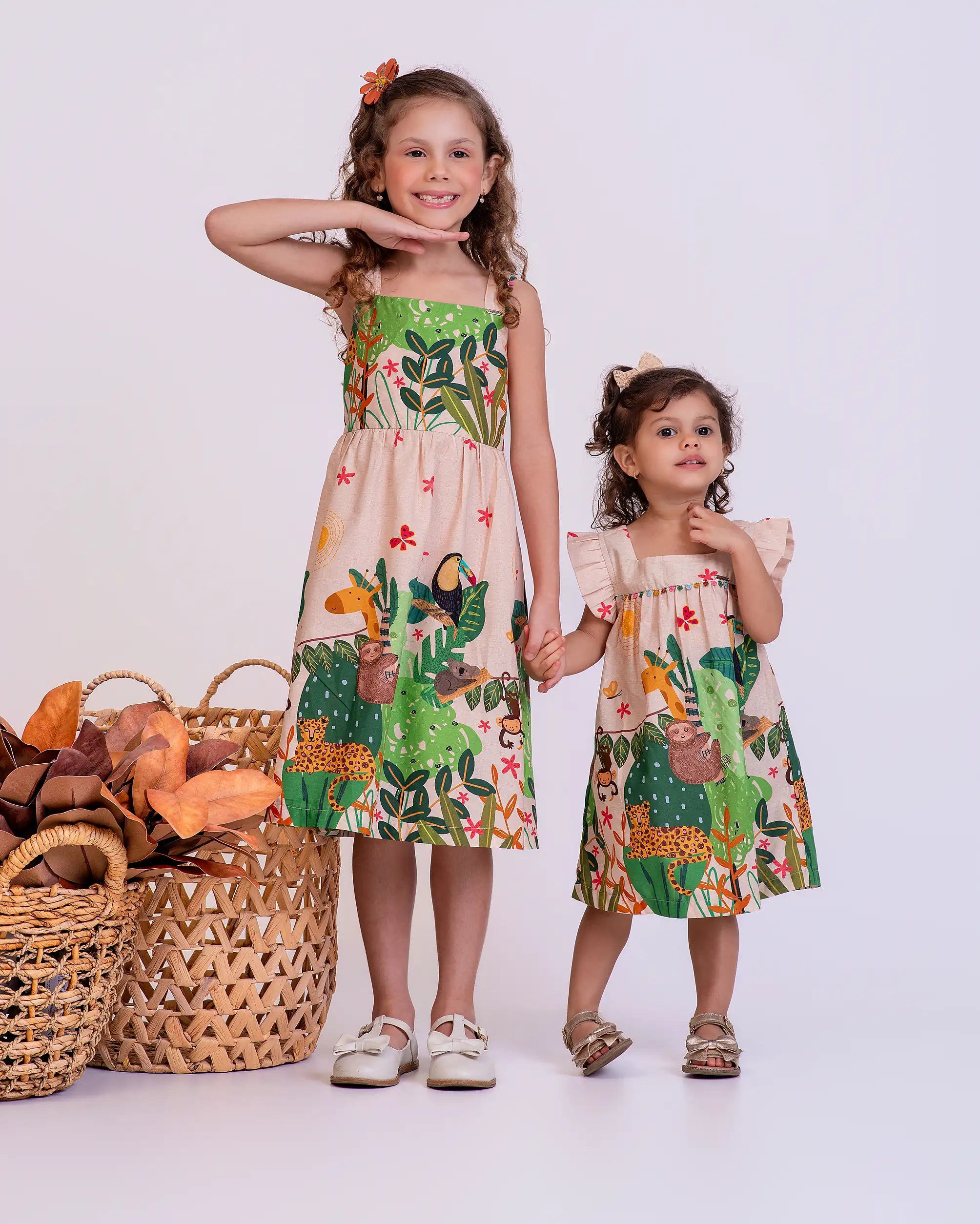 Vestido curto com estampa Amazonia infantil feminino Antonita para meninas