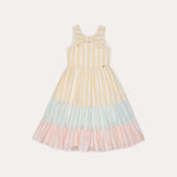 Vestido infantil listrado em amarelo, verde e rosa, com alças largas e saia ampla