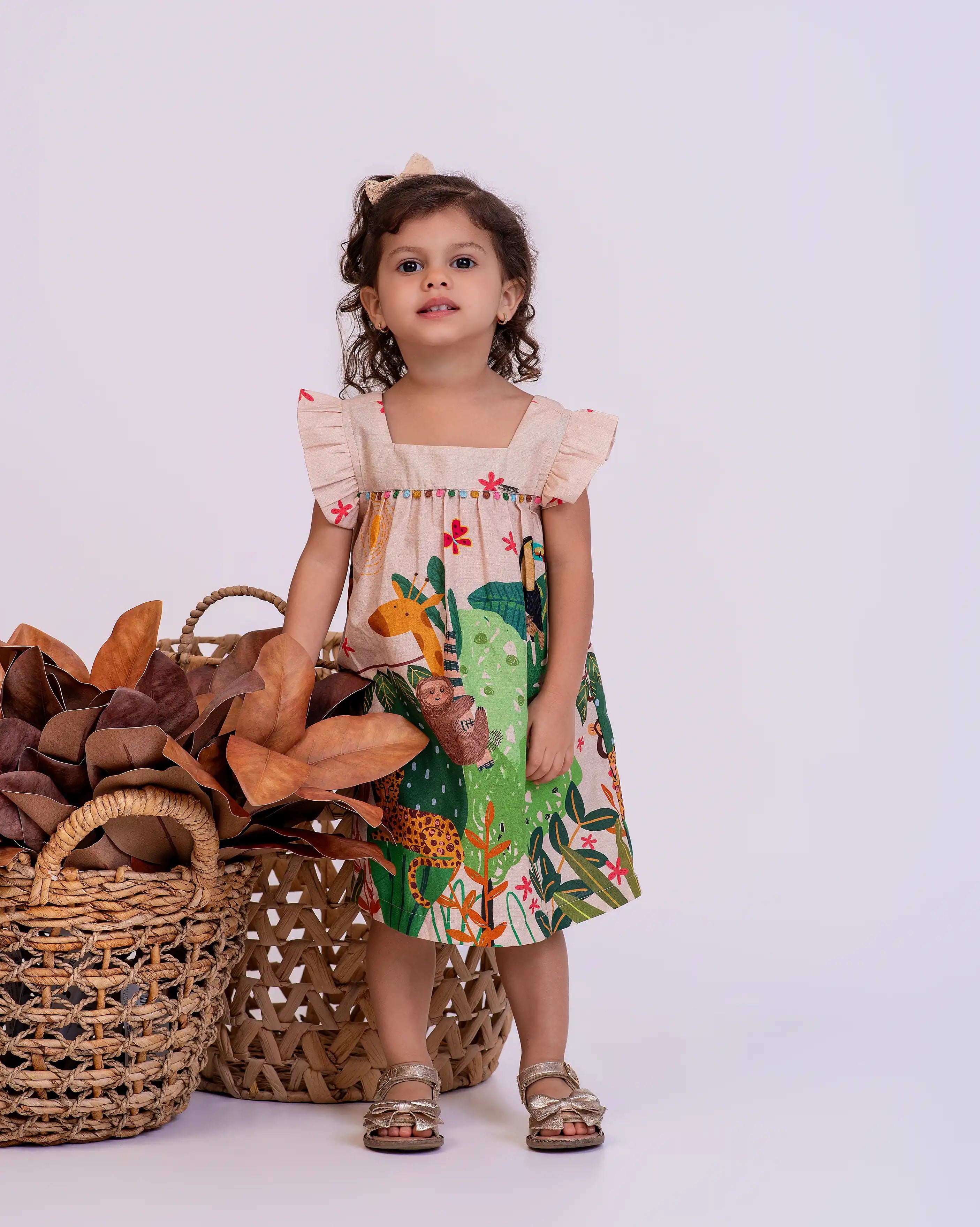 Vestido curto com estampa Amazonia infantil feminino Antonita para meninas 