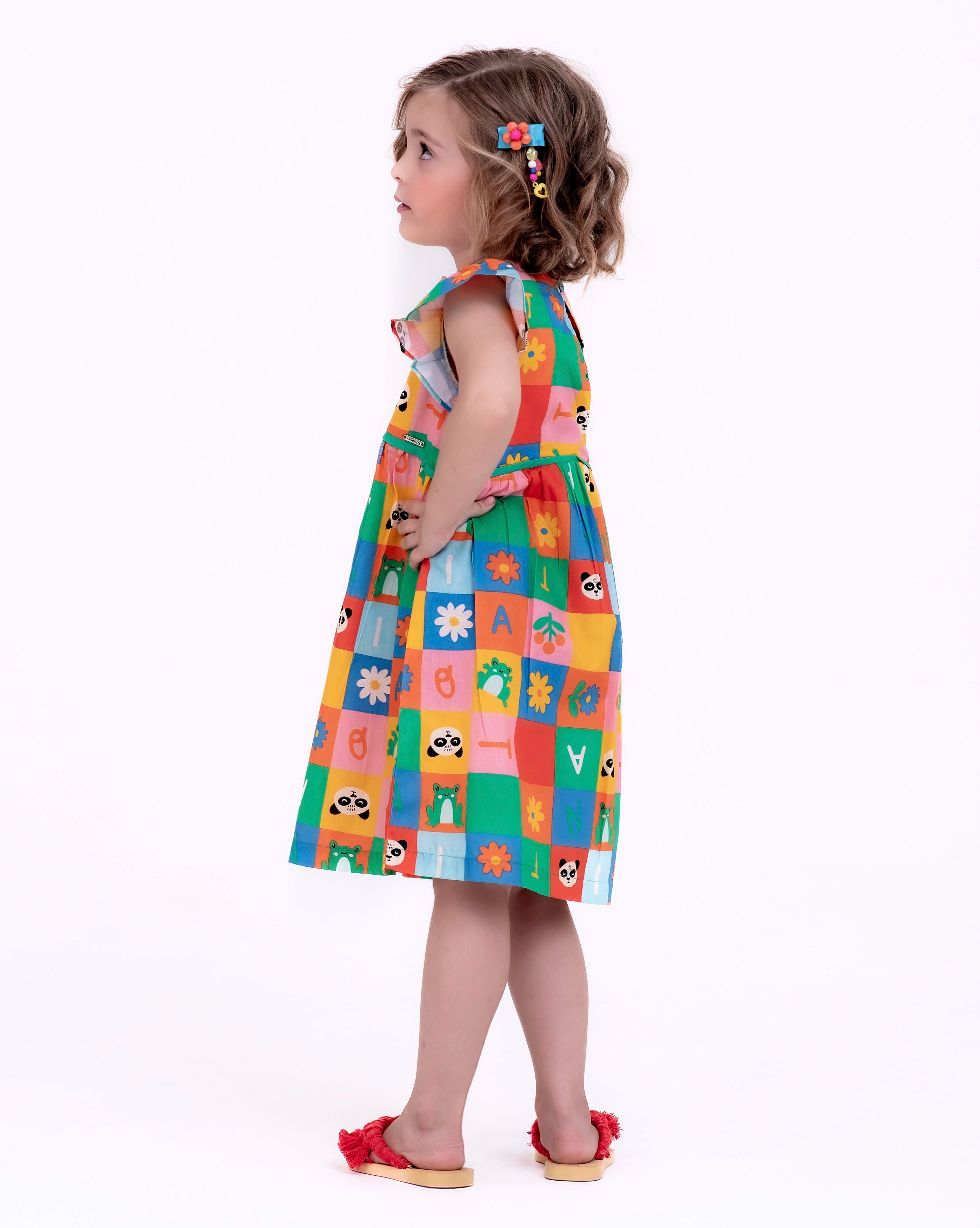 Vestido com estampa Caça-Palavras infantil feminino Antonita para meninas de 2 a 10 anos