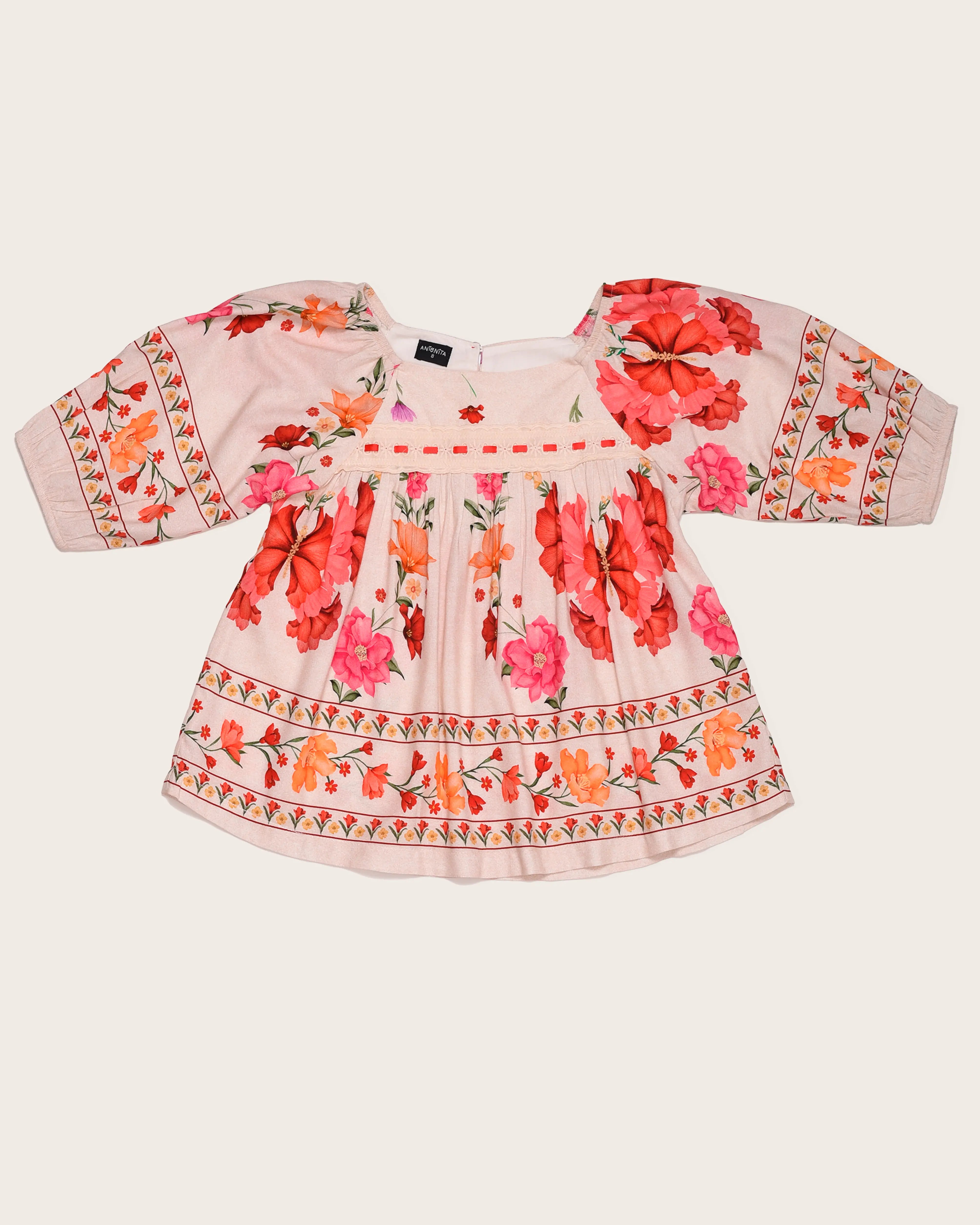 Conjunto floral com blusa e short vermelho infantil feminino Antonita para meninas 