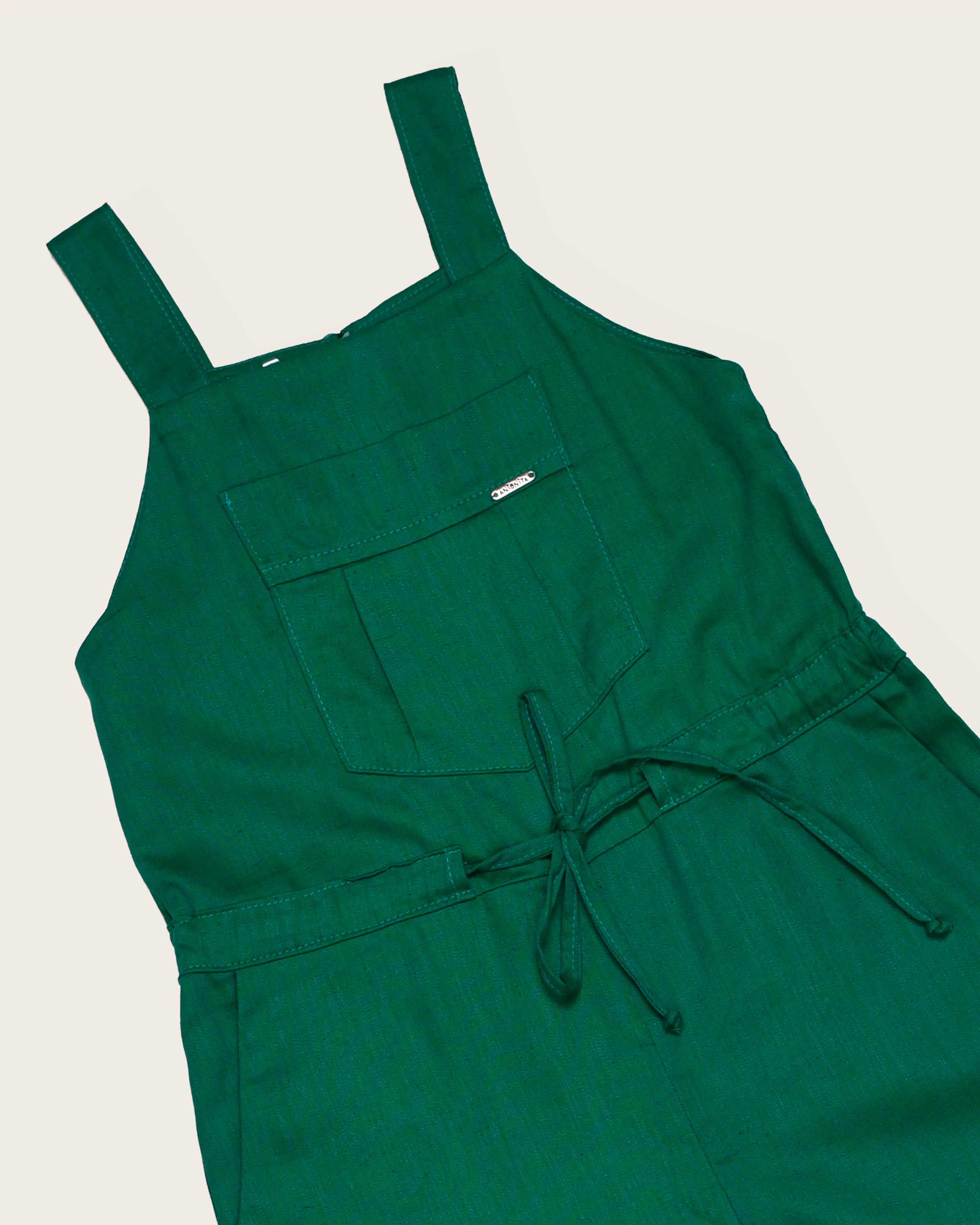 Macacão longo infantil feminino Antonita com alças largas e design prático para meninas 