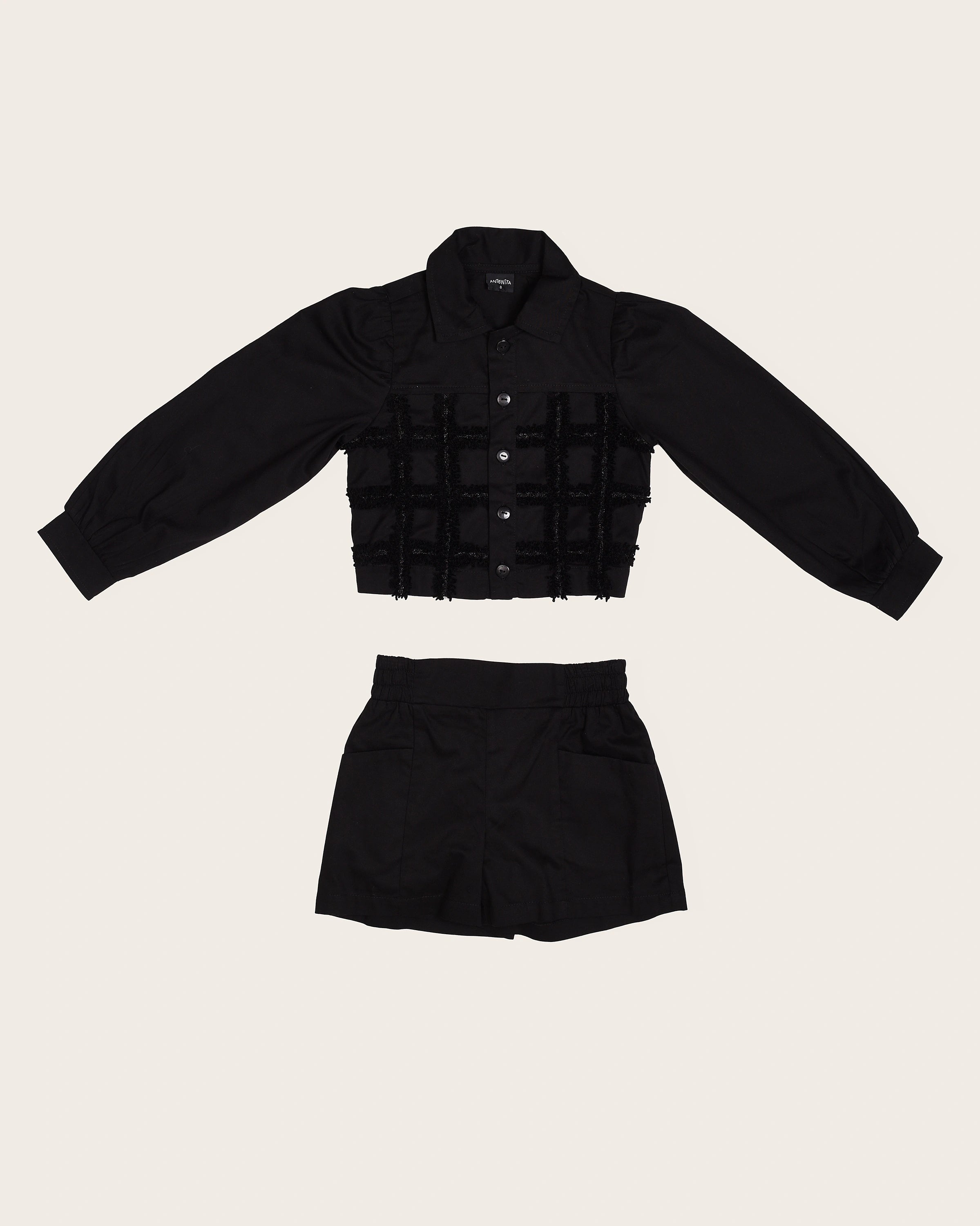 Conjunto Blackout com blusa cropped e short infantil feminino Antonita para meninas 