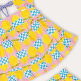 Conjunto infantil feminino com blusa de alças largas e short, estampa geométrica em amarelo e rosa