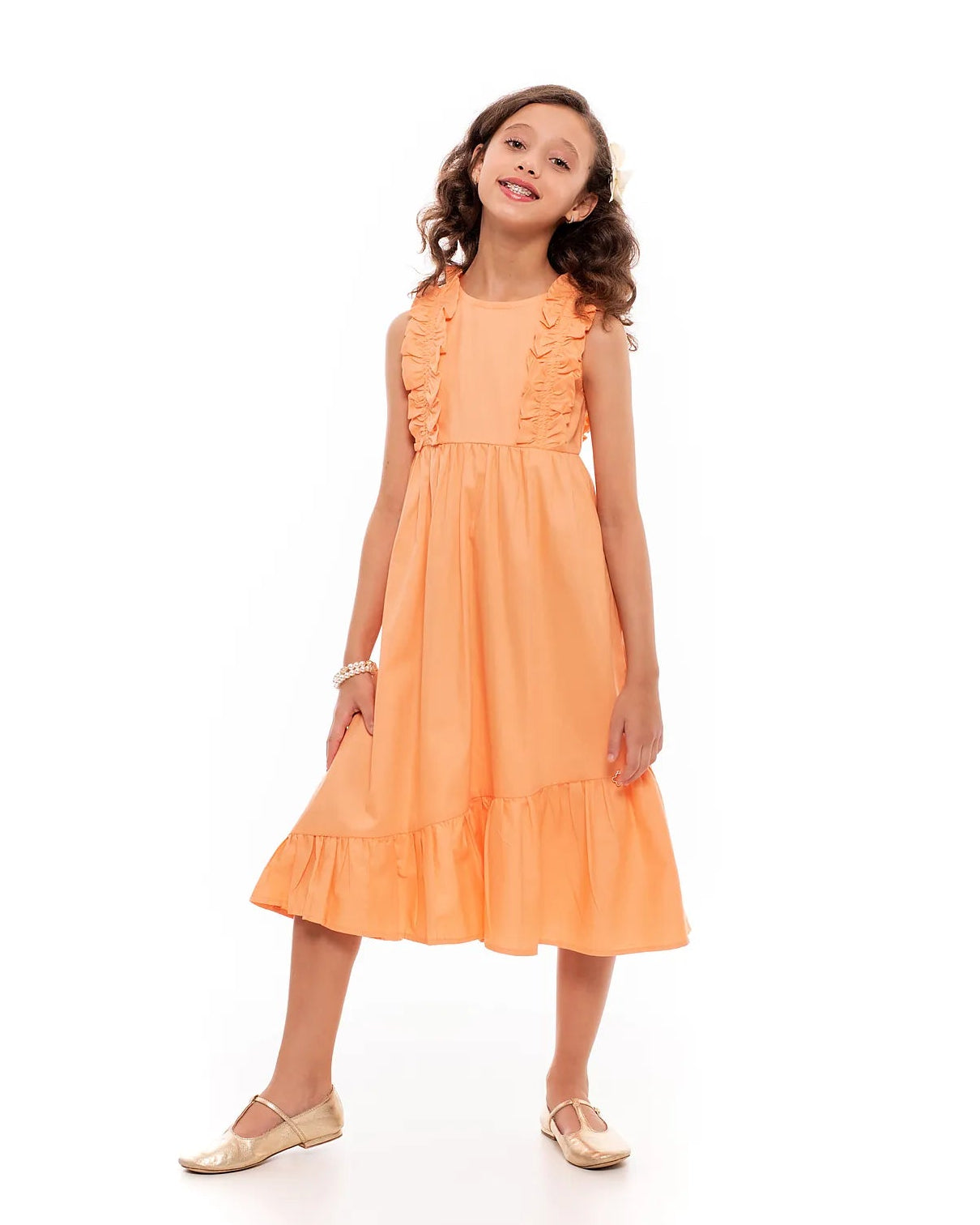 Vestido laranja infantil com babados na barra e alças largas