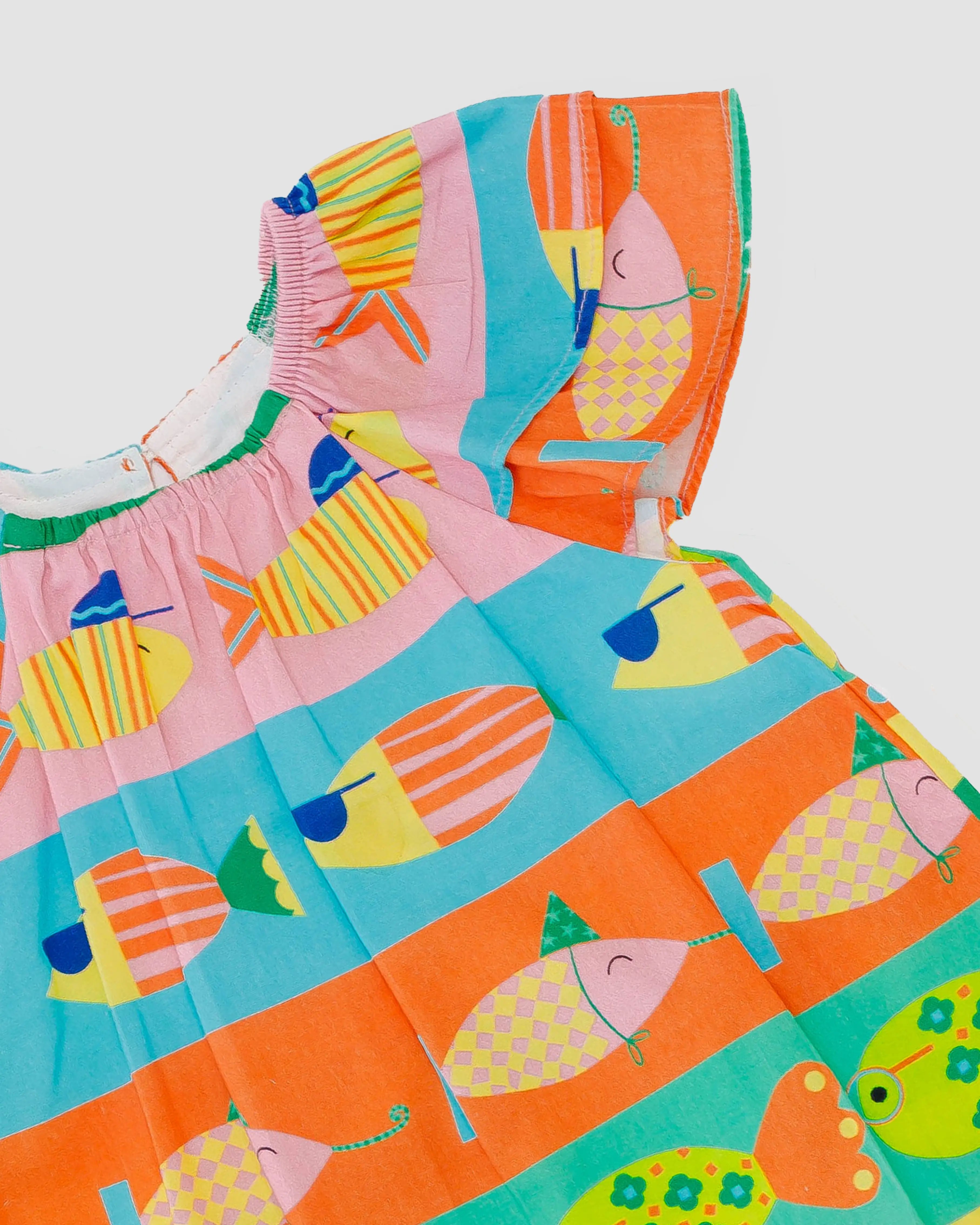 Conjunto com estampa de peixinhos coloridos infantil feminino Antonita para meninas de 0 a 3 anos