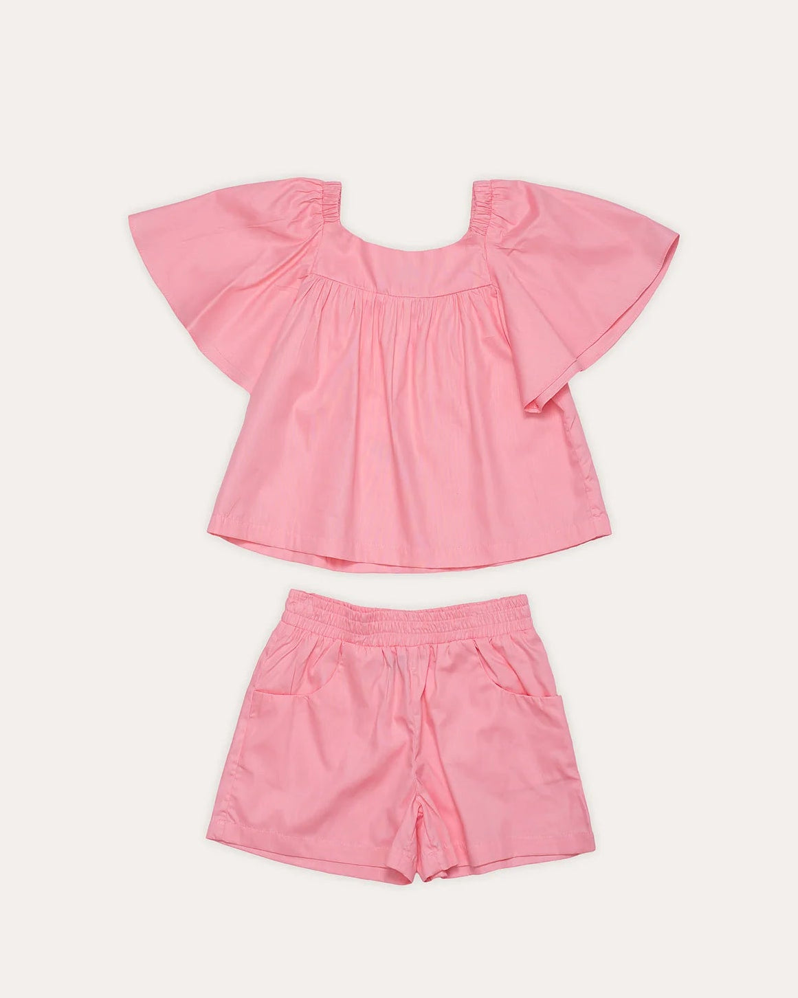 Conjunto rosa infantil feminino com blusa de mangas amplas e short leve